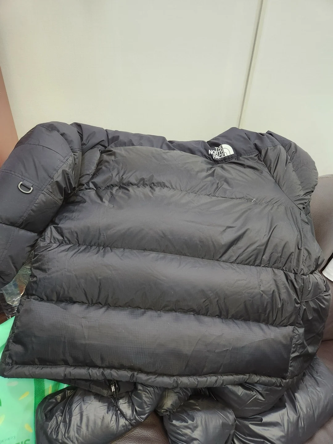 black005-a01